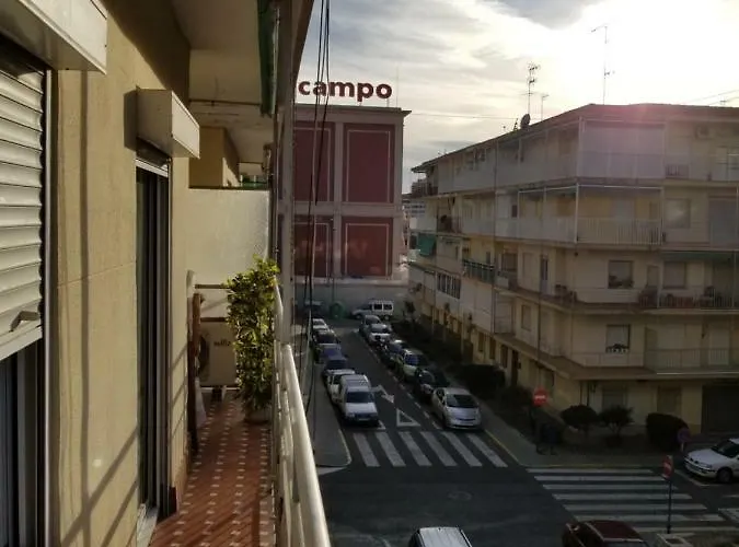 Calle De Dona Dolsa N6, 2dcha Apartment